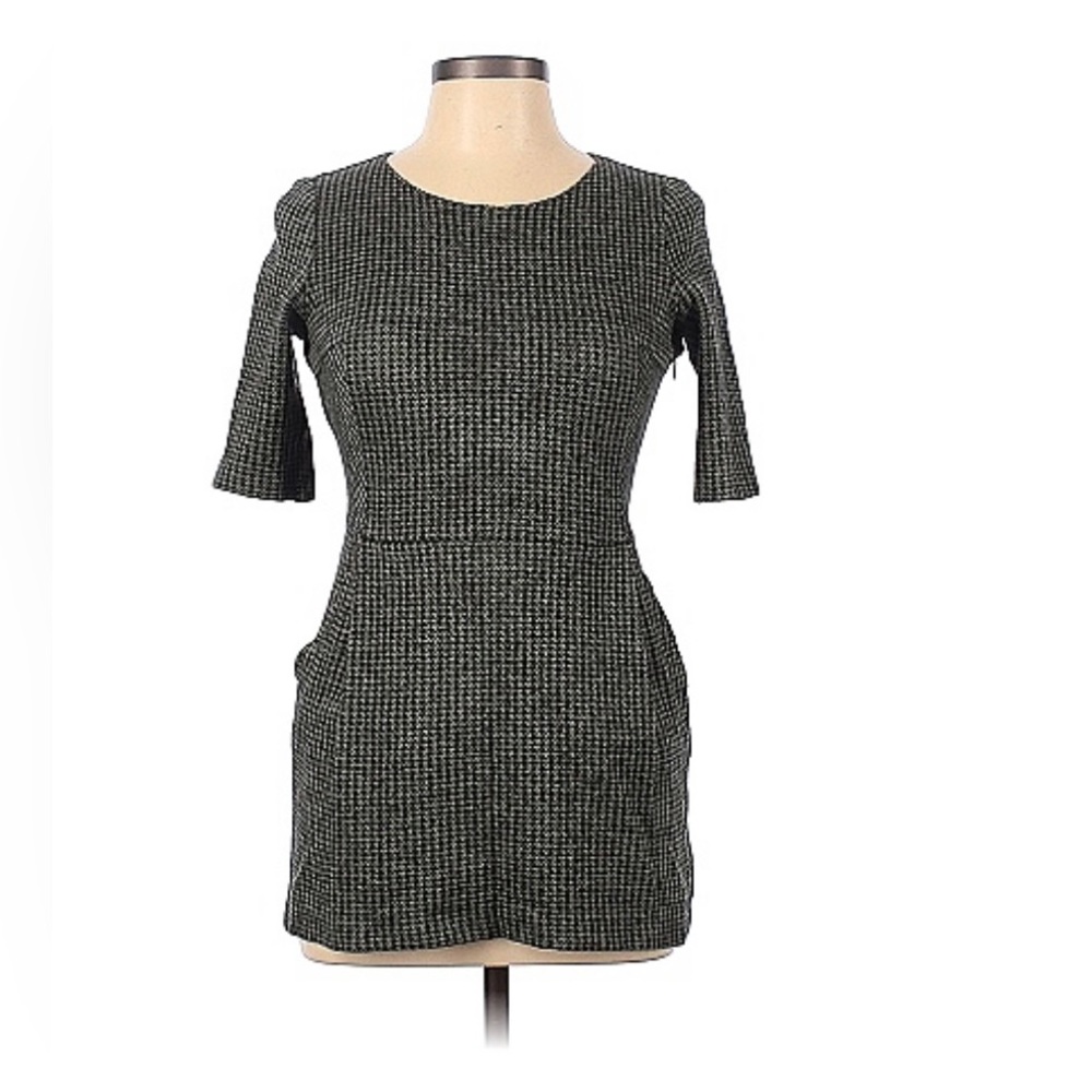 Lovely Marella Top- perfect for fall & winter! Size 10 but fits like an 8/M.